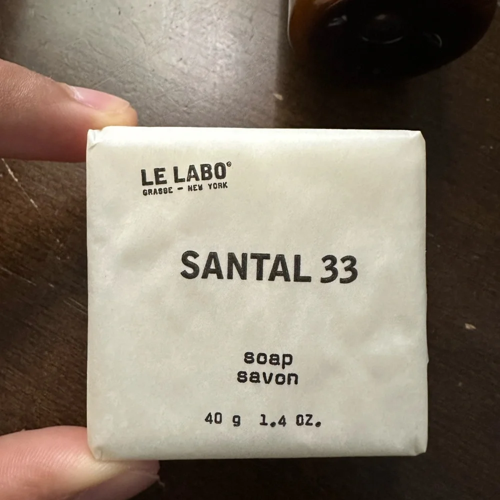 Le Labo - Santal 33 Soap, Lotion & Shower Gels - Picture 8 of 9